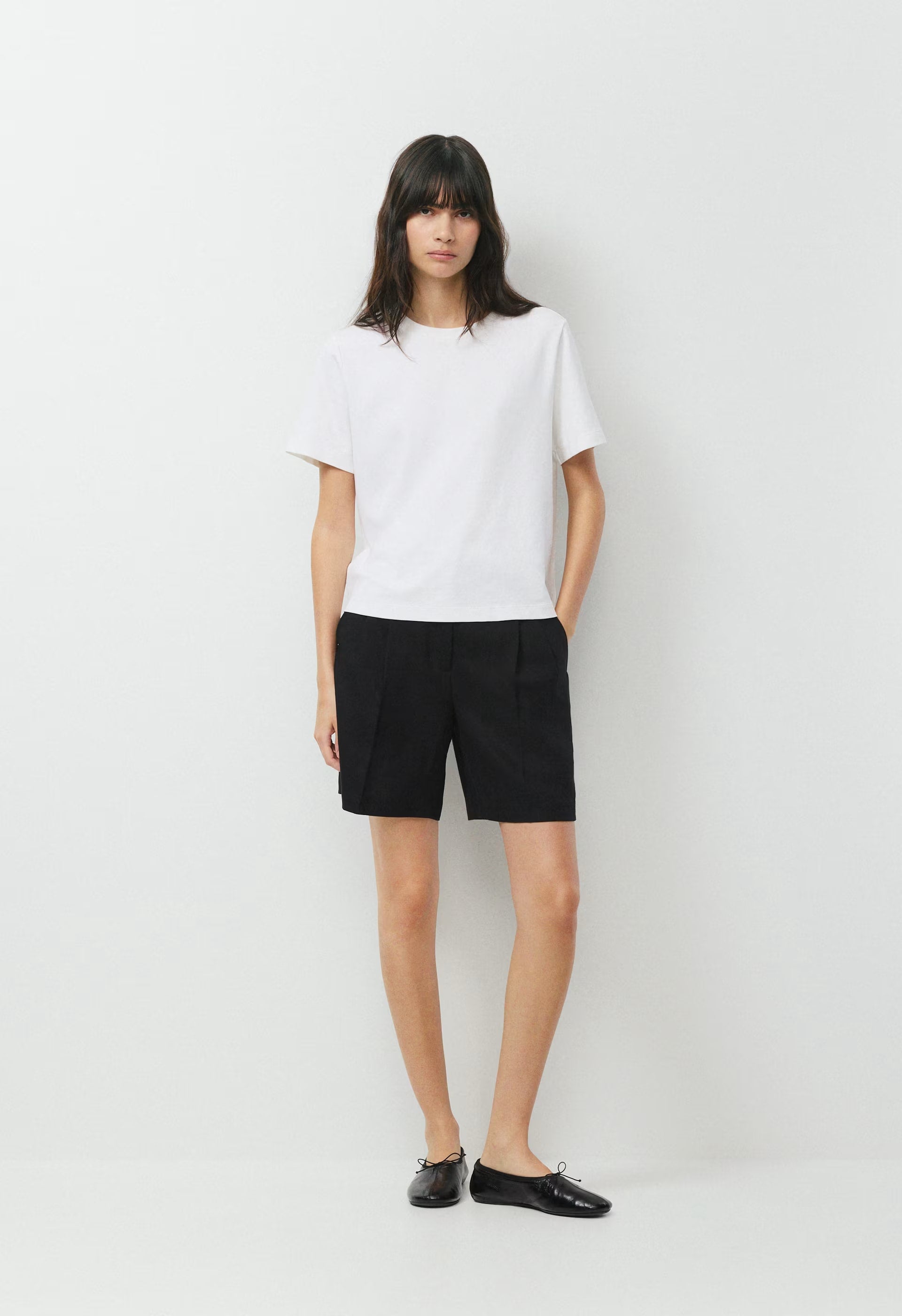The Effortless Short™ Long - PowerLinen™ - BLACK