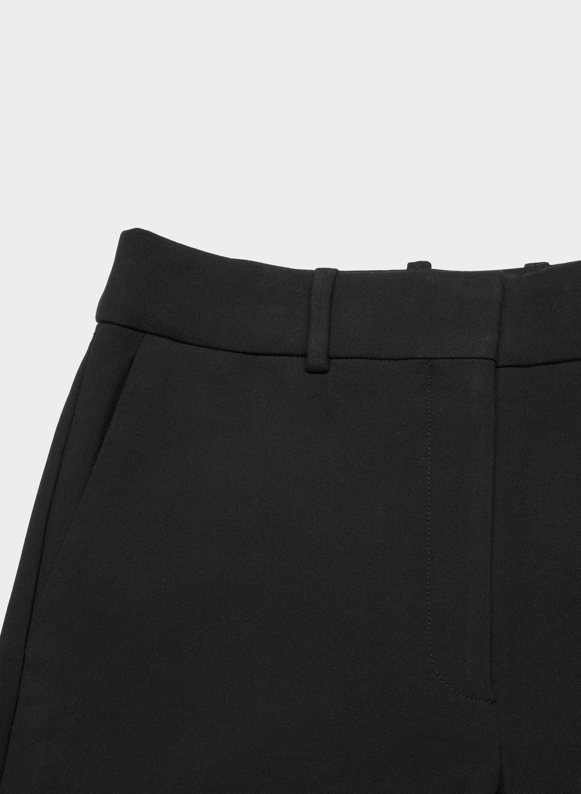 New Agency Mid-Thigh Short - Eversential™ - BLACK